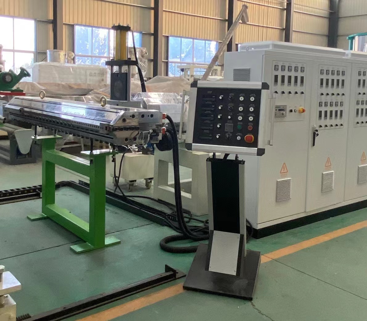 ​Beállítások az ABS lapextrudáló gép szállítása előtt