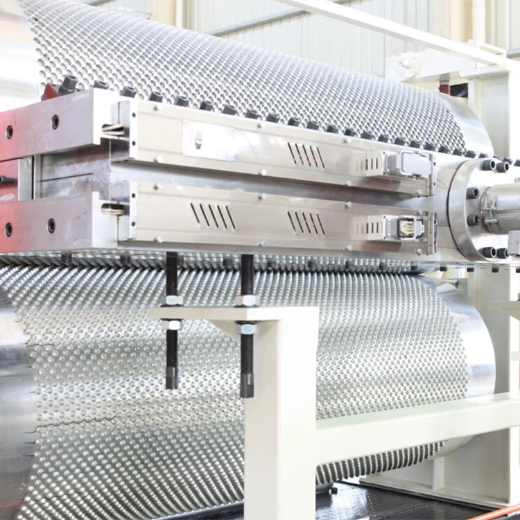 HDPE vízelvezető tábla extruder gép