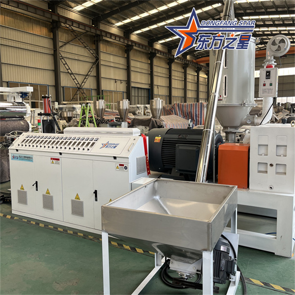 SBS módosított bitumenes vízszigetelő tekercs építőgép tetőfedő vízálló membrán gyártósorhoz